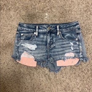 Light wash American eagle shorts